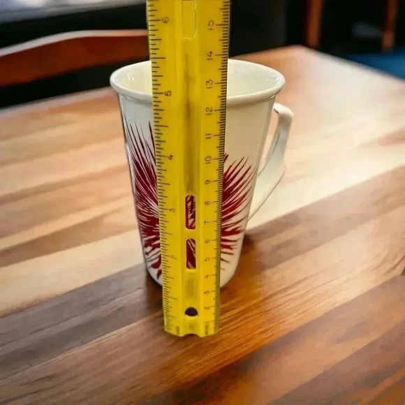 Set of 2 12 ounce Starbucks Starburst Holiday Mugs in pristine condition - Picture 7 of 8